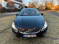 Gebraucht Volvo V60 215 PS (158 kW) 2012 Schwarz Kombi