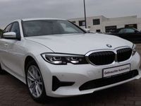 gebraucht BMW 320 d xDrive Limousine Advantage Komfortzg. Shz