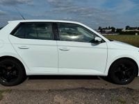 Gebraucht Skoda Fabia 75 PS (55 kW) 2015 Weiß