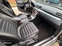 Gebraucht VW Passat Highline 140 PS (102 kW) 2014 Grau Kombi