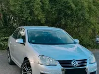 Gebraucht VW Jetta 102 PS (75 kW) 2005 Grau Limousine