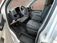 Gebraucht VW Transporter 102 PS (75 kW) 2018 Weiß Van
