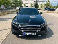 Gebraucht Mercedes E300 Exclusive 204 PS (150 kW) 2024 Schwarz Limousine