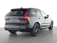 Używany Volvo XC60 184 KM (135 kW) 2025 SUV