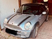 Usado Mini Cooper Cabriolet 115 HP (84 kW) 2008 Prateado Cabrios