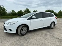 Używany Ford Focus 86 KM (63 kW) 2013 Biały Sedan/Limuzyna