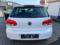 Gebraucht VW Golf VII Trendline 80 PS (58 kW) 2012 Weiß Limousine