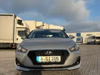 Gebraucht Hyundai i30 Select 99 PS (72 kW) 2020 Silber Limousine