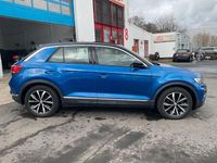 Gebraucht VW T-Roc 116 PS (85 kW) 2018 Blau SUV