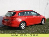 Gebraucht Opel Astra Edition 110 PS (80 kW) 2012 Rot Kombi