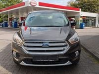 Gebraucht Ford Kuga Trend 120 PS (88 kW) 2017 Grau SUV