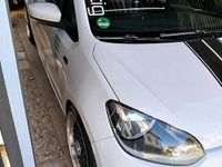 Używany VW up! 60 KM (44 kW) 2015 Biały Hatchback