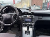 Gebraucht Mercedes 220 170 PS (125 kW) 2006 Schwarz Limousine