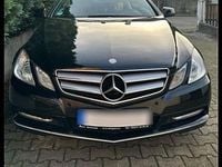 Gebraucht Mercedes E220 Avantgarde 170 PS (125 kW) 2012 Schwarz Cabrio