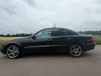 Gebraucht Mercedes E320 Avantgarde 224 PS (164 kW) 2006 Schwarz Limousine