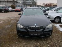 Gebraucht BMW 325 Advantage 218 PS (160 kW) 2007 Schwarz Kombi