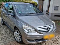 Gebraucht Mercedes B150 95 PS (69 kW) 2006 Beige Van / Kleinbus