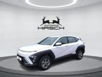 Neu Hyundai Kona Select 139 PS (102 kW) 2025 Weiß SUV