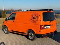 Gebraucht VW Transporter 102 PS (75 kW) 2018 Leuchtorange Van