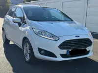 Gebraucht Ford Fiesta 101 PS (74 kW) 2014 Weiß Kleinwagen