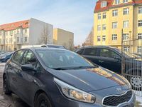 Gebraucht Kia Ceed 135 PS (99 kW) 2015 Grün Kleinwagen