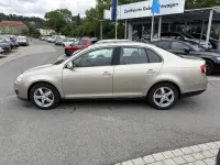 Gebraucht VW Jetta Comfortline 140 PS (102 kW) 2008 Beige Limousine