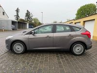 Gebraucht Ford Focus 140 PS (102 kW) 2011 Braun Limousine