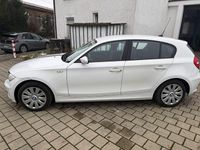Gebraucht BMW 116 122 PS (89 kW) 2009 Weiß Kleinwagen