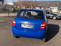 Gebraucht Skoda Fabia 60 PS (44 kW) 2010 Blau Limousine