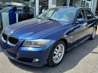 Gebraucht BMW 320 Basis 184 PS (135 kW) 2010 Blau Limousine