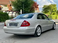 Gebraucht Mercedes E220 150 PS (110 kW) 2003 Grau Limousine