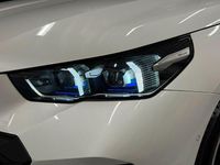 Gebraucht BMW 520 M Sport 197 PS (144 kW) 2024 Mineralweiss metallic Kombi