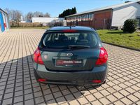 Gebraucht Kia Ceed 143 PS (105 kW) 2007 Grün Kleinwagen