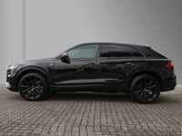 Gebraucht Audi Q8 Ambiente 231 PS (169 kW) 2023 Mythosschwarz metallic SUV