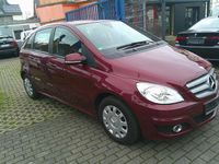 Gebraucht Mercedes B160 95 PS (69 kW) 2010 Rot Van / Kleinbus