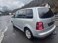 Gebraucht VW Touran 140 PS (102 kW) 2007 Silber Van / Kleinbus