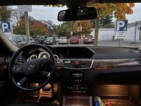 Gebraucht Mercedes E220 Elegance 170 PS (125 kW) 2012 Grau Limousine