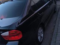 Gebraucht BMW 318 143 PS (105 kW) 2008 Schwarz Limousine