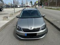 Gebraucht Skoda Fabia Style 90 PS (66 kW) 2017 Grau Kombi