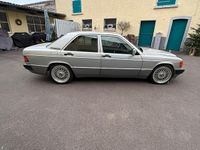 Gebraucht Mercedes 190 122 PS (89 kW) 1992 Silber Limousine