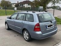 Usado Toyota Corolla 110 HP (80 kW) 2004 Cinzento Carrinha