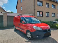 Gebraucht Fiat Doblò 135 PS (99 kW) 2016 Rot Van / Kleinbus