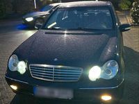 Gebraucht Mercedes C220 150 PS (110 kW) 2004 Andere farben Coupé