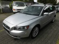 Gebraucht Volvo V50 Momentum 170 PS (125 kW) 2005 Silber Kombi
