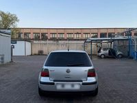 Gebraucht VW Golf IV 101 PS (74 kW) 2002 Silber Kleinwagen
