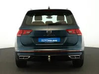 Gebraucht VW Tiguan R-line 150 PS (110 kW) 2022 Nightshade blue metallic SUV