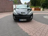Gebraucht Peugeot 207 Forever 73 PS (53 kW) 2012 Schwarz Limousine