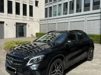 Gebraucht Mercedes GLA180 Urban 122 PS (89 kW) 2017 Schwarz SUV