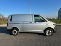 Second-hand VW Transporter 204 CP (150 kW) 2018 Argintiu Van