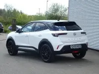 Gebraucht Opel Mokka GS Line 136 PS (100 kW) 2024 Arktis weiß SUV